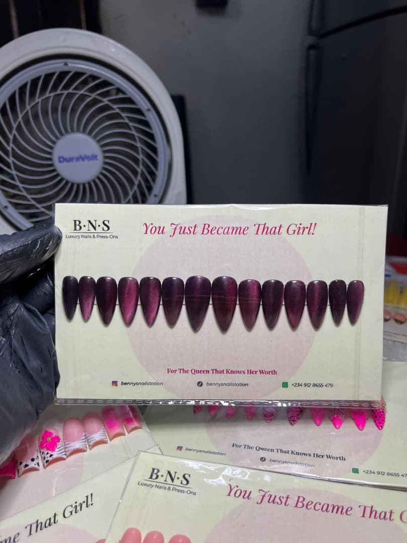 Burgundy Cateye Set